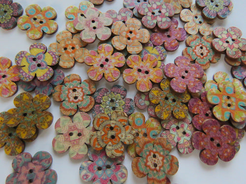 50 Retro Print Flower Shape Wood like Buttons 20mm diameter
