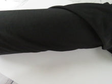 Load image into Gallery viewer, 1.36m Cougar Black 44% merino 50% polyester 6% nylon 145g Jersey knit
