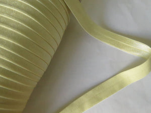1m Cream fold over elastic 15mm wide foldover
