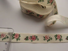 Load image into Gallery viewer, 5 yards/ 4.6m Pink flowers and green leaves printed on Cream 100% cotton tape