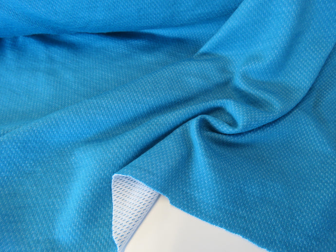 25% off merino and polypropylene blends in Ranburn blue and Finch teal