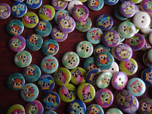 Load image into Gallery viewer, 26 Single Owl Buttons 15mm- cream back