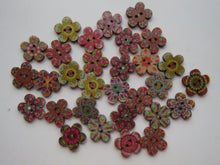 Load image into Gallery viewer, 10 Retro Print Flower Shape Wood like Buttons 20mm diameter