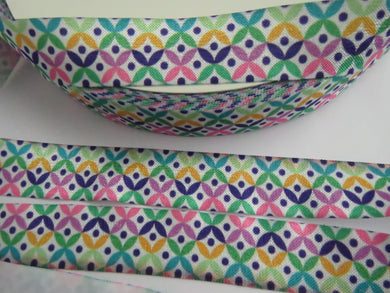 5m Cross petals pattern print Wider 25mm White FOE FoldOver Fold Over Elastic