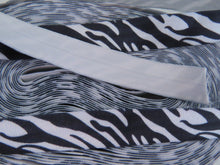 Load image into Gallery viewer, 5m  Black White Zebra Stripe Fold Over Elastic FOE Foldover 15mm