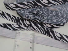 Load image into Gallery viewer, 1m  Black White Zebra Stripe Fold Over Elastic FOE Foldover 15mm
