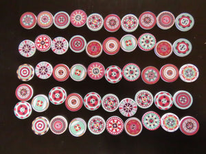 25 Mixed Print Green and Pink 25mm retro mosaic print buttons