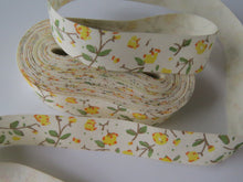 Load image into Gallery viewer, 5 yards/ 4.6m Yellow flowers with green leaves print on Cream 100% cotton tape 15mm wide