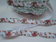 Load image into Gallery viewer, 1m Pink and Red Roses floral print white Fold Over Elastic FOE Foldover 15mm