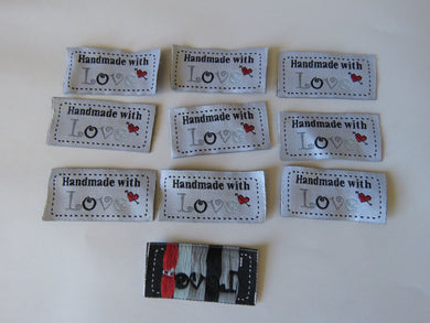 25 White Handmade with Love 4.5 x 2.5cm Labels