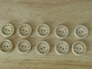 50 x 20mm Handmade with Love and Hearts Buttons 20mm