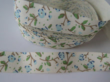 Load image into Gallery viewer, 5 yards/ 4.6m Blue flowers with green leaves print on Cream 100% cotton tape 15mm wide