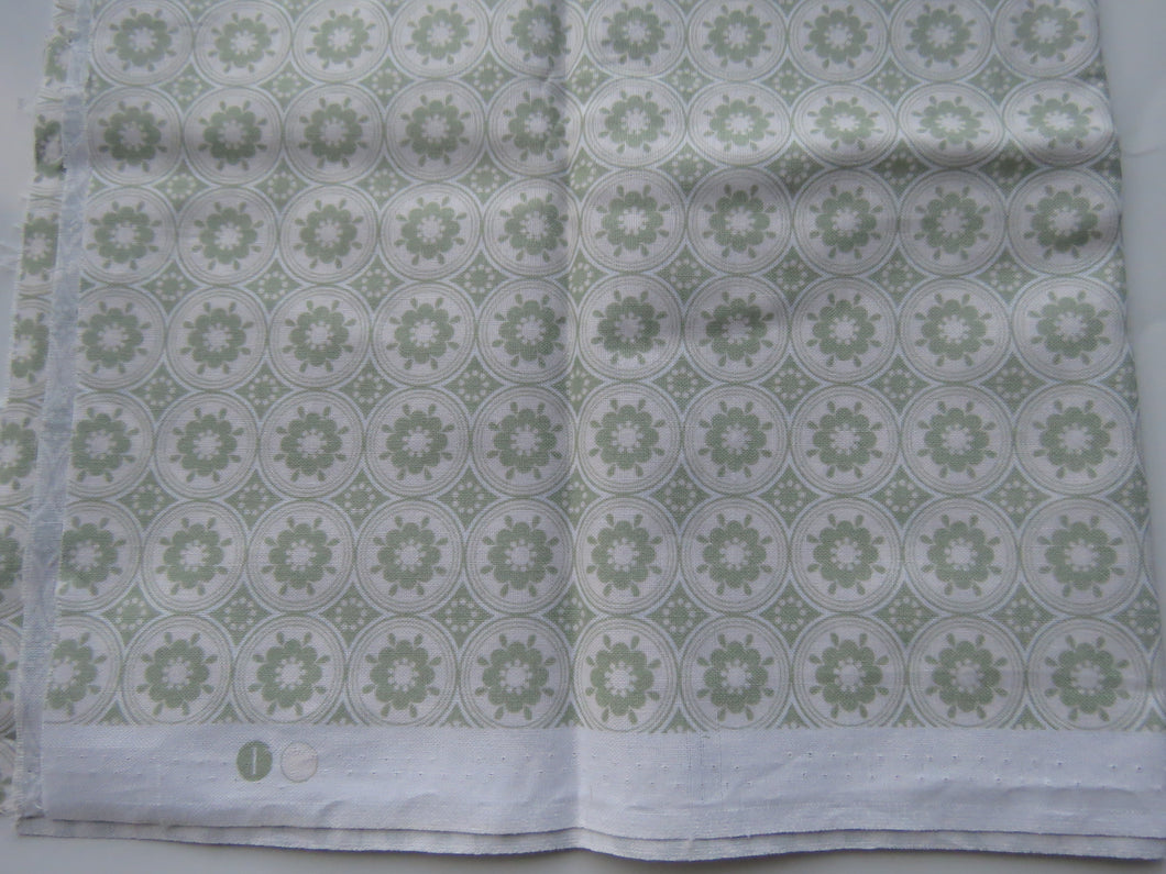 Diane Kappa Green circle print fat quarter quilting patchwork fabric- 100% cotton 50cm L x 112cm wide