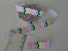 Load image into Gallery viewer, 5 yards (4.5m approx) mixed Colour Chevron Print Fold Over Elastic FOE Foldover15mm