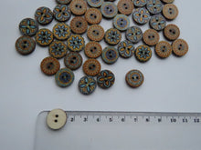 Load image into Gallery viewer, 50 Retro Vintage Print 15mm buttons 2 holes