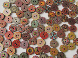 50 Retro vintage 15mm buttons 2 holes- random mix of prints