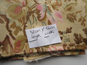 5 pieces- mixed prints and sizes. See photos for sizes. All 100% cotton