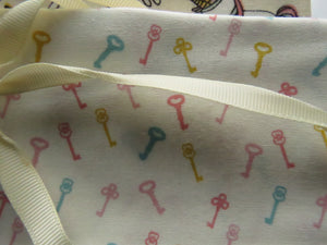 Magical Unicorn Fabric Bundle of 5 Fat Quarters. Mixed prints- 100% cotton. 50 x 52cm per piece