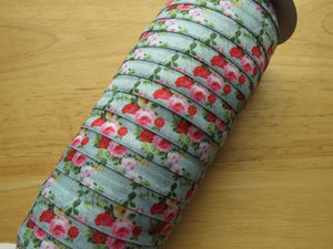 1.8m Pale Green with Pink Red cream Roses 15mm wide fold over elastic FOE Foldover