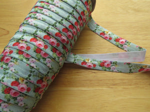 1.8m Pale Green with Pink Red cream Roses 15mm wide fold over elastic FOE Foldover
