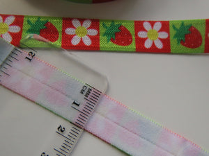 4.7m Strawberry and Daisy Red and Green Squares print Fold over Foldover FOE elastic 15mm