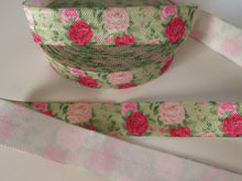 Load image into Gallery viewer, 2m Pink roses print on green Fold Over Elastic FOE Foldover 15mm