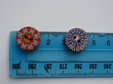 Load image into Gallery viewer, 50 Mixed Print retro vintage mixed print 15mm buttons 2 holes
