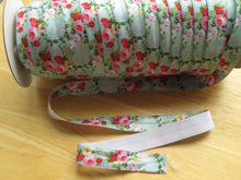 Load image into Gallery viewer, 1.8m Pale Green with Pink Red cream Roses 15mm wide fold over elastic FOE Foldover