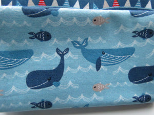 Beach Club Bundle of 5 Fat Quarters. Mixed prints- 100% cotton. 50 x 52cm per piece