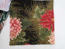 Load image into Gallery viewer, 5 mixed pieces 5 x 7 inches  100% cotton.