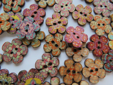 19 x 15mm Flower shape retro print buttons 2 holes