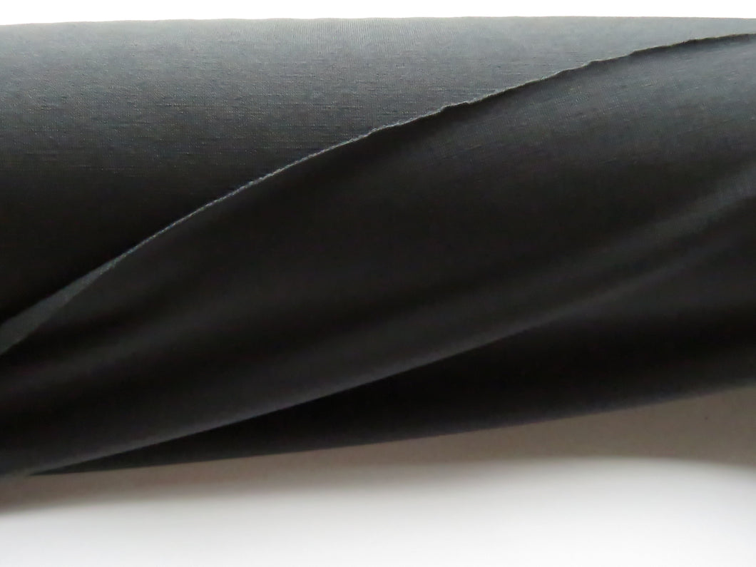 1m Nightfall Grey 43% Merino 44% Tencil 6% elastane 7% Nylon Sweatshirting 260g 175cm wide