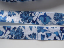 Load image into Gallery viewer, 4m Blue floral Print on white  fold over elastic 15mm foldover foe.
