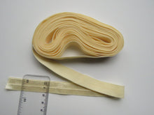 Load image into Gallery viewer, 5m Cream fold over elastic 15mm wide foldover