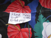 Load image into Gallery viewer, 28cm Bird and Flower print 100% cotton fabric 75cm wide