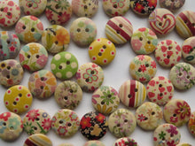 Load image into Gallery viewer, 25 Mixed floral stripes spots gingham print buttons 15mm Brown back 2 holes