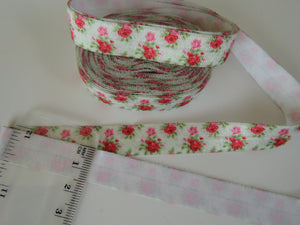 4.6m Small Red Roses floral print FOE Fold Over Foldover Elastic 15mm- use for facemasks