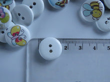 Load image into Gallery viewer, 50 mixed print Bee and butterfly  white black 15mm buttons