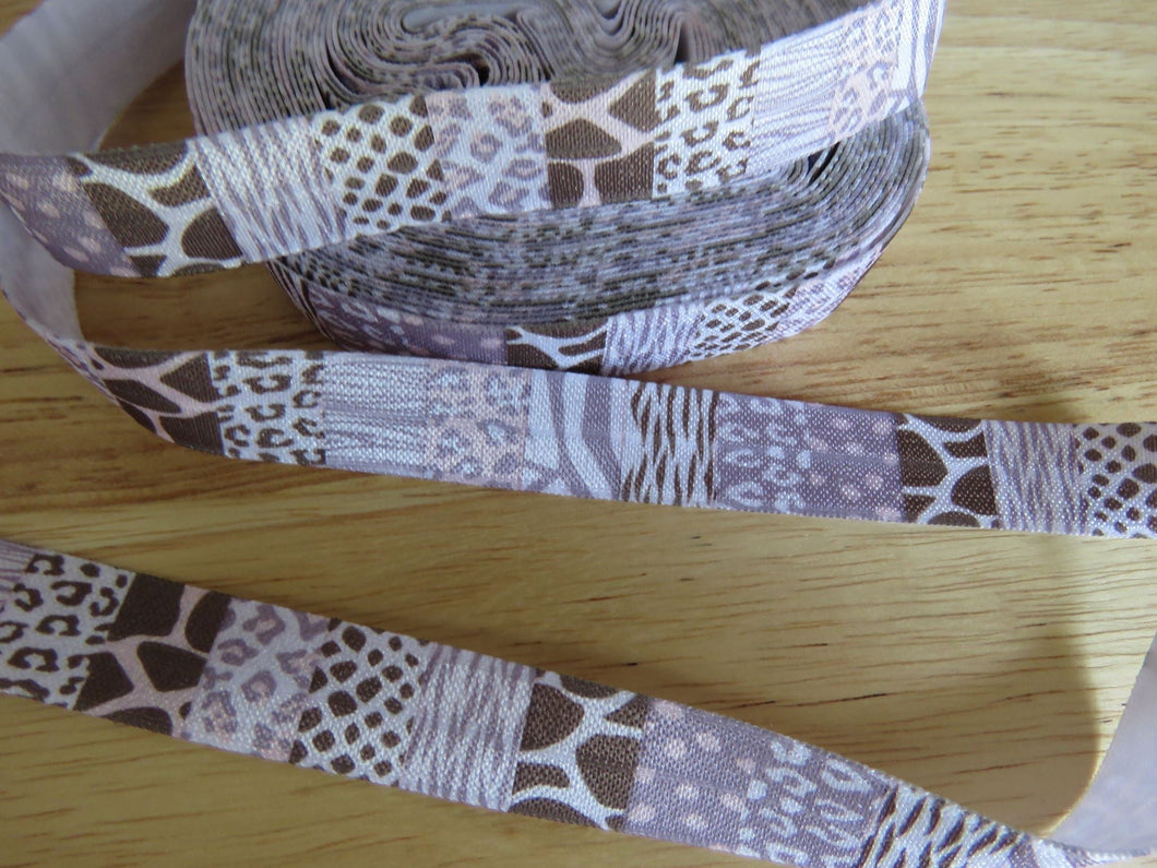 1.6m Printed Fold over elastic 15mm- Brown safari squares