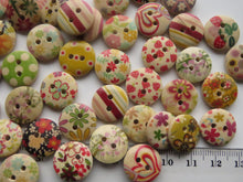 Load image into Gallery viewer, 25 Mixed floral stripes spots gingham print buttons 15mm Brown back 2 holes