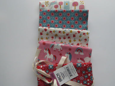 Fairytale Fabric Bundle of 5 Fat Quarters. Mixed prints- 100% cotton. 50 x 52cm per piece