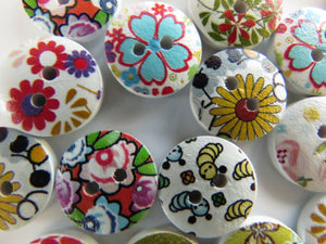 24 Bright floral print buttons 15mm White back 2 holes