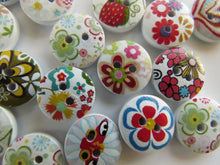 Load image into Gallery viewer, 24 Bright floral print buttons 15mm White back 2 holes
