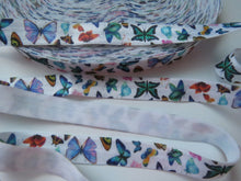 Load image into Gallery viewer, 5m Butterfly print on white Fold over Elastic FOE Fold over elastic 15mm wide