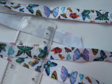 Load image into Gallery viewer, 5m Butterfly print on white Fold over Elastic FOE Fold over elastic 15mm wide