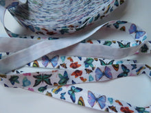 Load image into Gallery viewer, 5m Butterfly print on white Fold over Elastic FOE Fold over elastic 15mm wide