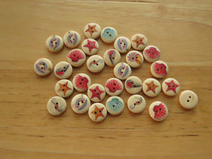 10 Shell, seahorse print 15mm wood look buttons 2 holes