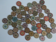 Load image into Gallery viewer, 100 Cog wheel edge Retro Vintage print 20mm buttons 2 holes