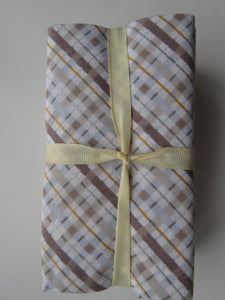 Fairytale Fabric Bundle of 5 Fat Quarters. Mixed prints- 100% cotton. 50 x 52cm per piece