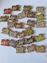 Load image into Gallery viewer, 25 Sewing Machine Buttons- 25